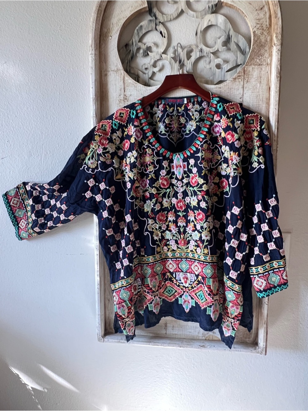 Johnny Was Embroidered blouse top